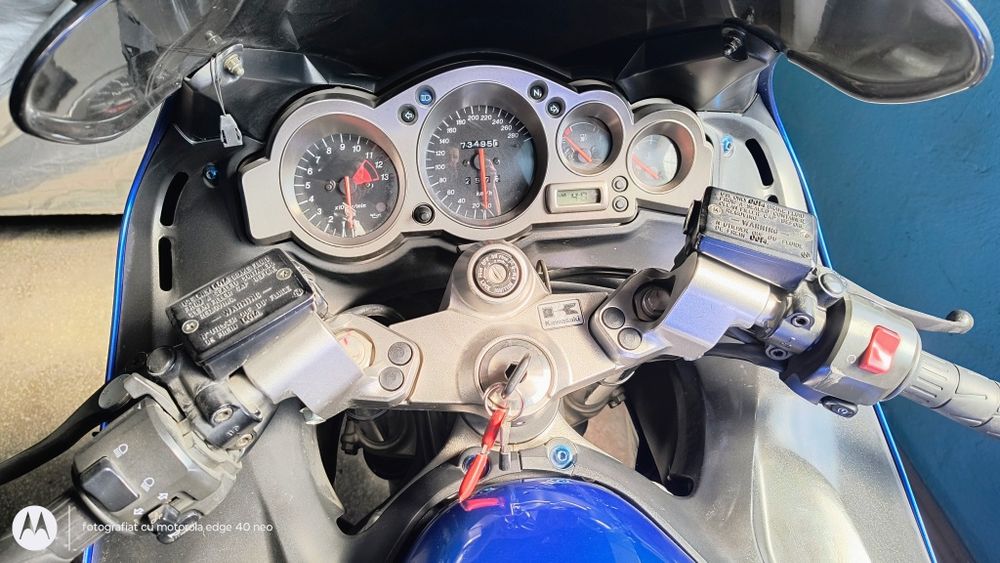 Vand Kawasaki ZZR 1200