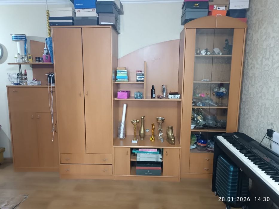 Продам шкаф стенка