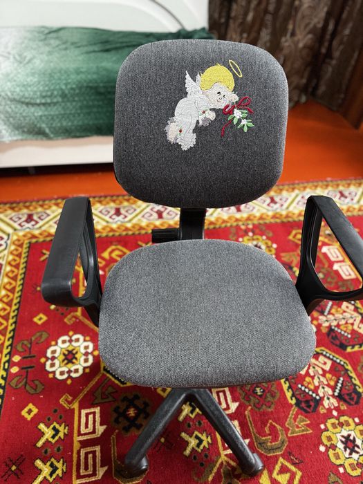 Продам кресло.