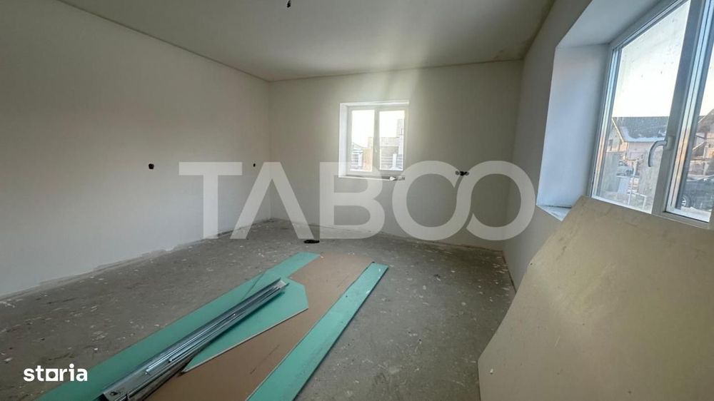 Casa 4 camere  de tip duplex 140 mpu 2 bai zona Veterani in Sibiu