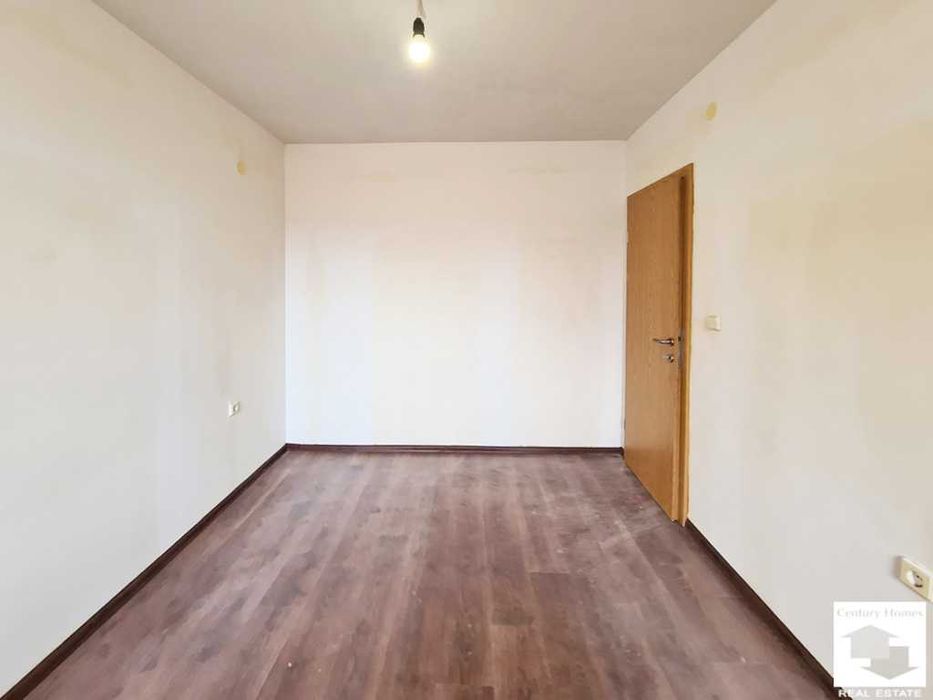 Продава се Тристаен апартамент в Велико Търново, Бузлуджа - 93 кв.м за 1237 €/кв.м - Снимка #2