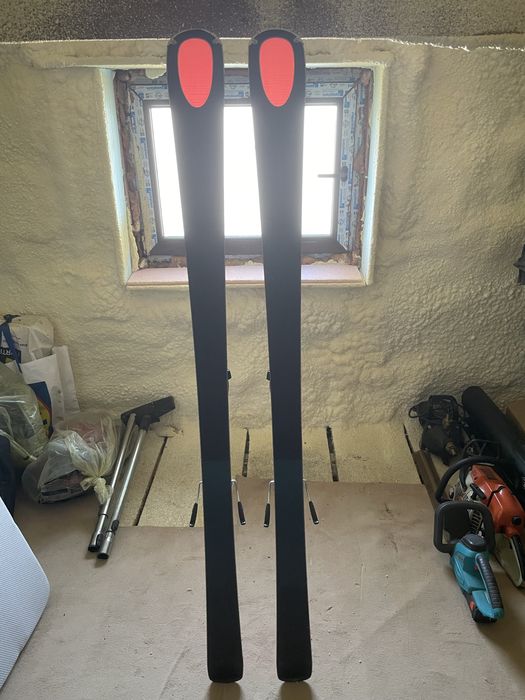 Skiuri kastle dx 73