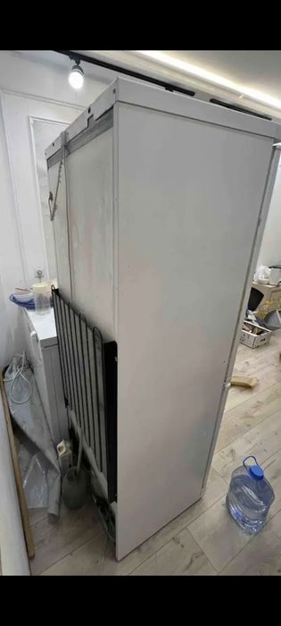 Срочно продам холодильник Индезит