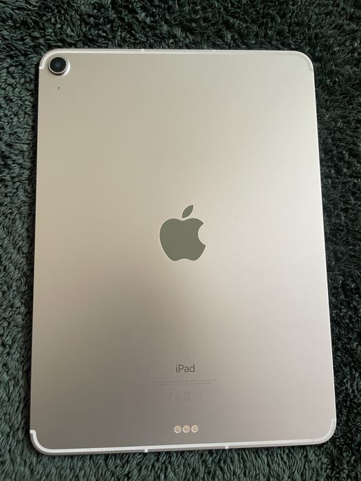iPad Air 4 (2020) 64GB + Apple Pencil и аксесоари