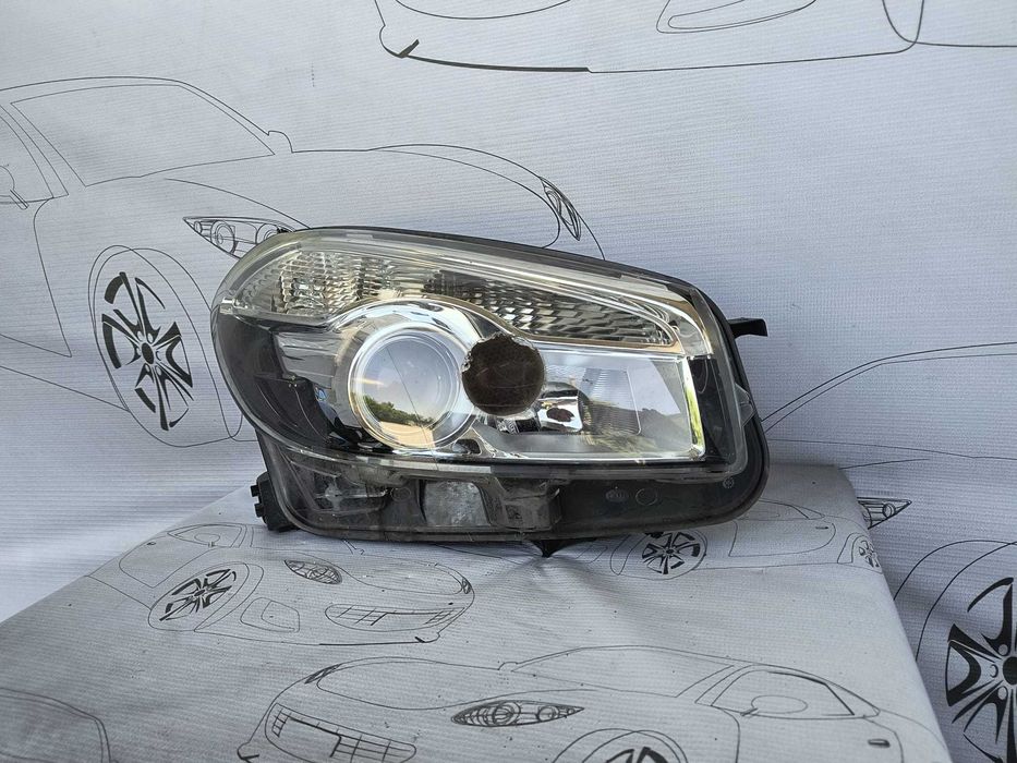 Far Dreapta Uk Cu Lupa Nissan Qashqai 2012 Facelift / 2010-2014 Cod OEM 26010-BR01B (1E1)