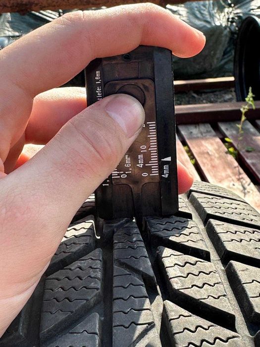 3 броя зимни гуми 155/70/13 комплект с джанти