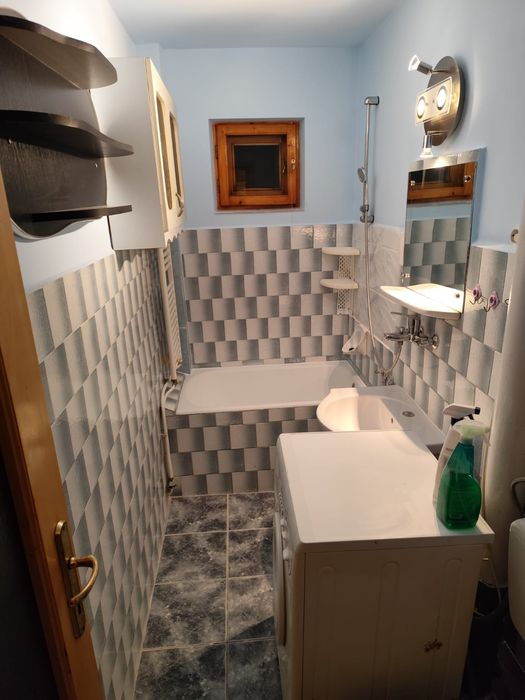 Apartament de închiriat