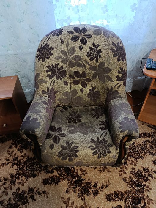 Отдам даром мебель мягкая бесплатно