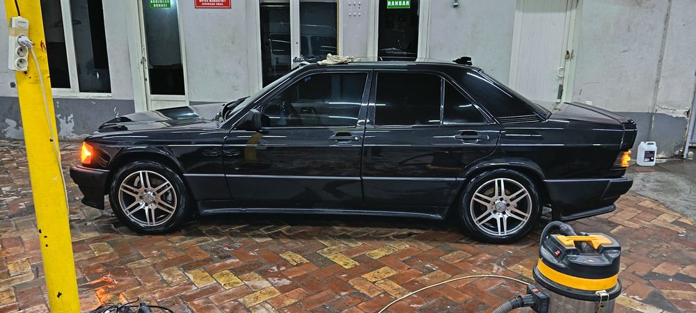 Mers 190kuzov holati yahshi