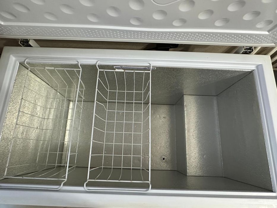 Продам морозильную камеру ларь