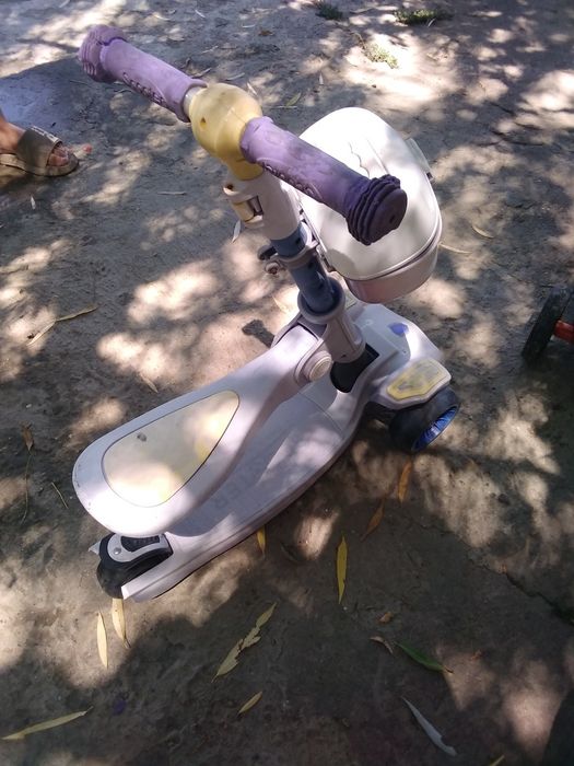 Trotineta manuală copiii vârstă 2-5 ani