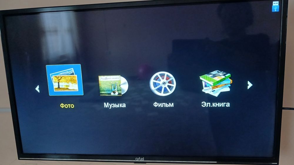 Продам телевизор Artel UA32H4101 no smart