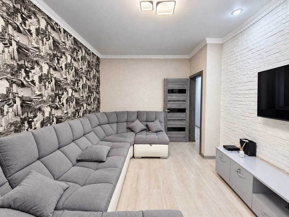 Продам 3 комн квартиру в старом городе