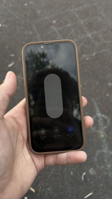Продам iPhone 14