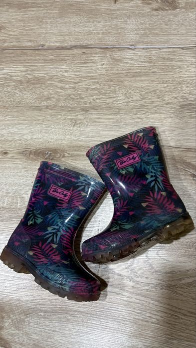 Светещи гумени ботуши за момиче 23 номер
