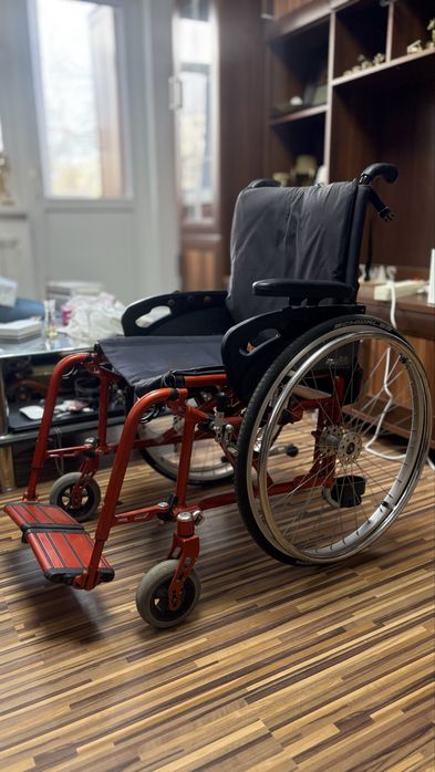 Carut Persoane Handicap-Dizabilitati-Scaun Rulant-Carucior