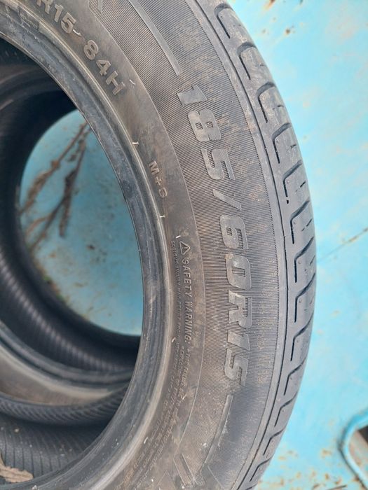 Продам летнию резину на 15