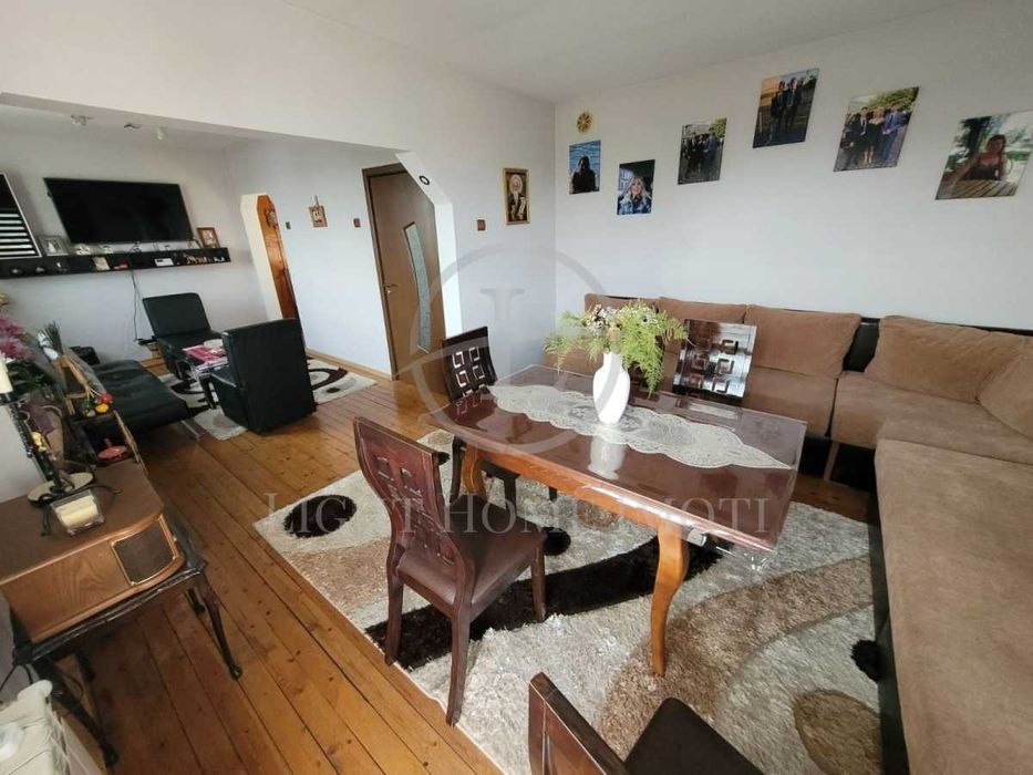 Продава се Етаж от къща в Карлово - 220 кв.м за 1000 €/кв.м - Снимка #4