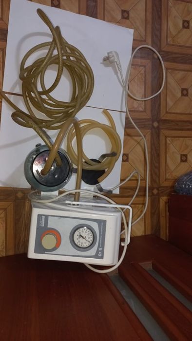 Продам Отсос медицинский Рабочий с шлангами.