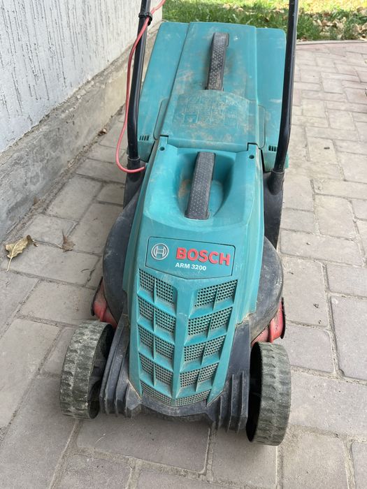 Газонокосилка BOSCH