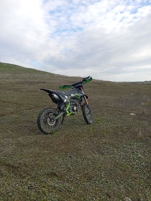 Vand Cross kxd 125 cc