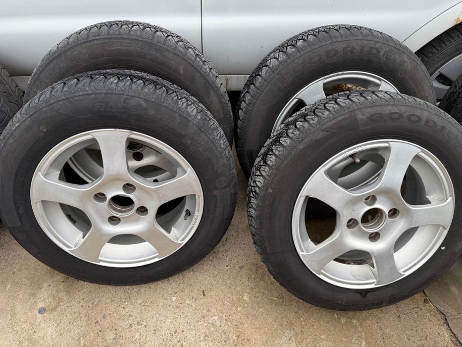 Vând roți 4*100 R14