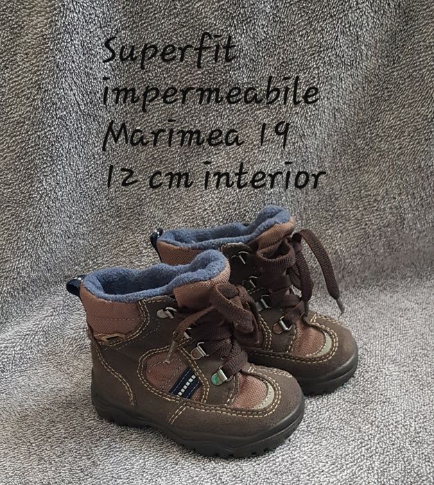 Cizme impermeabile superfit marimea 19