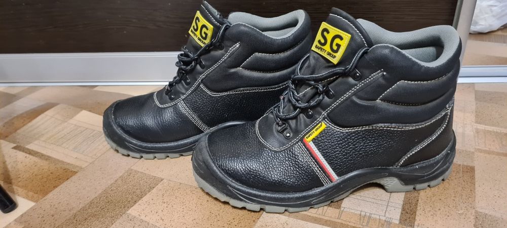 Спецобувь и спецодежда