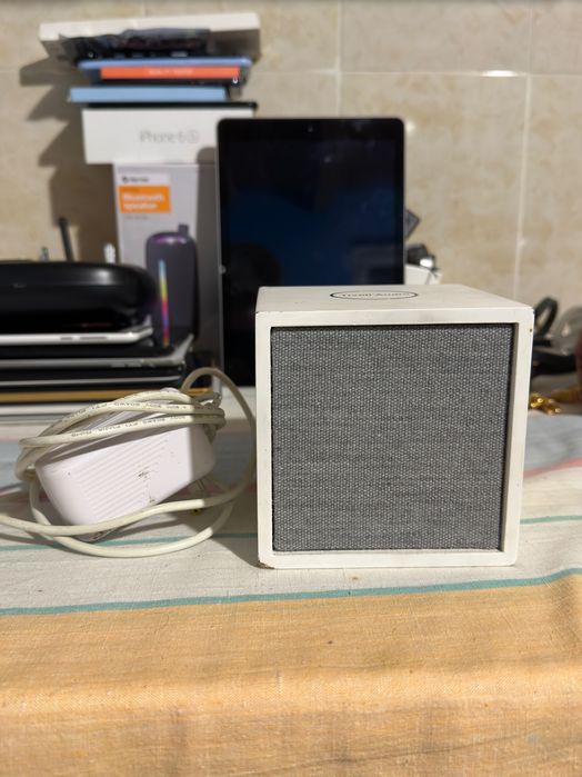 Boxă bluetooth Tivoli audio.
