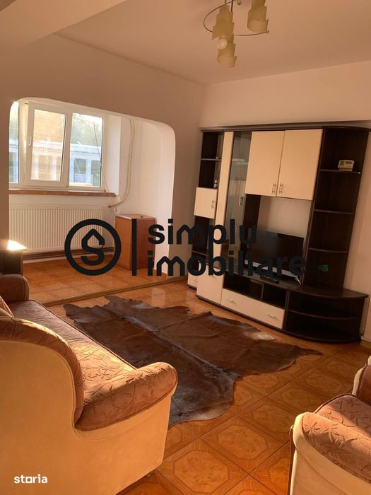 2 camere, etaj 1, centrala, cofetaria Parc - 400 Euro