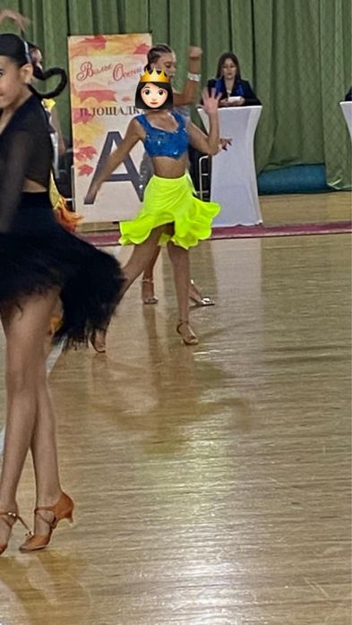 Платье для бальных танцев