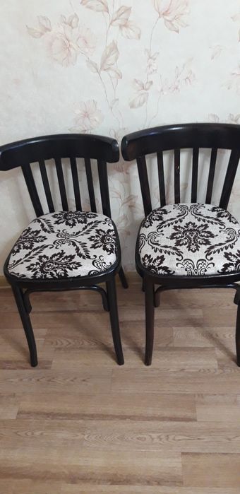 Венские стулья продам