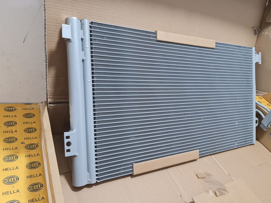 Radiator NOU ac aer condiționat Mercedes V a639 w639 Nissens 94674