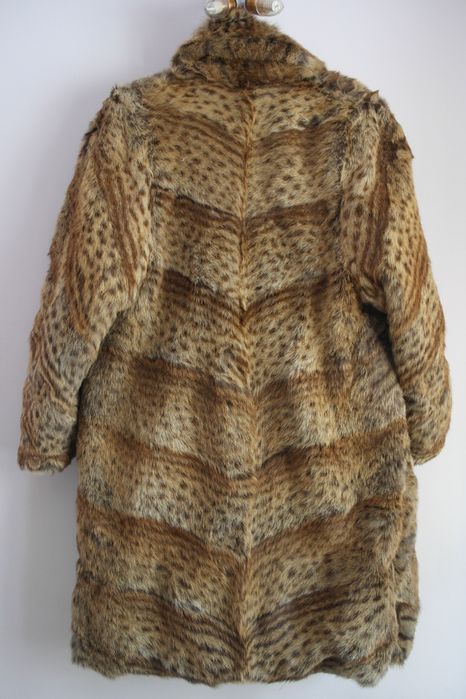 Шуба меховая , рысь натуральная.можно для рэпа и тик-ток