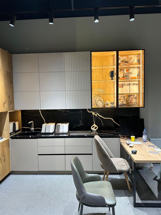 Кухня с витрины шоурума