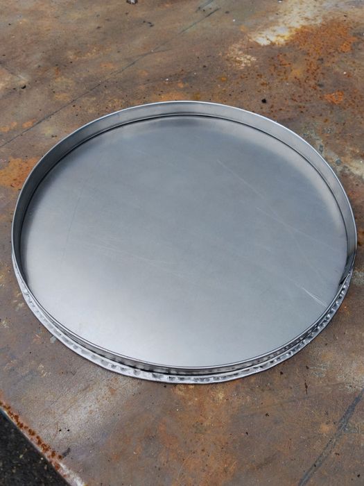 Изработка на тавички и форми за закуски , малинки и пици