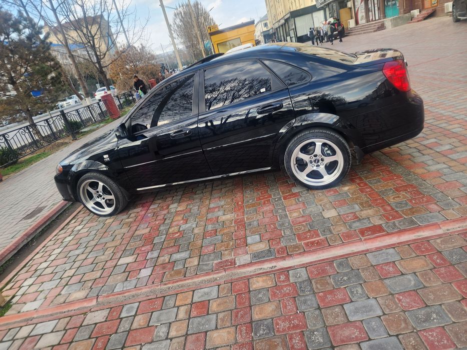 17diska balon sotladi narxi 500$ tel