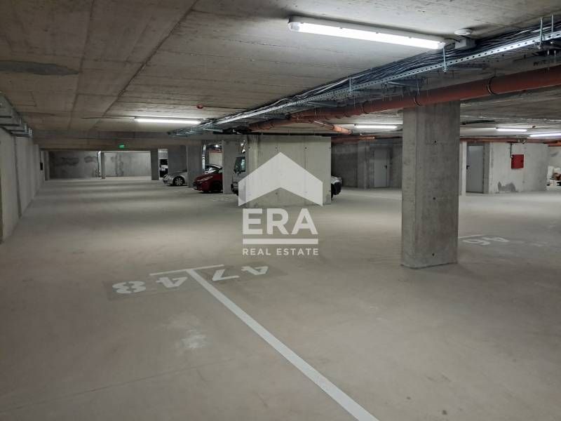 Дава се под наем Гараж / Паркомясто в Варна, Център - 12 кв.м за 178.5 € - Снимка #7