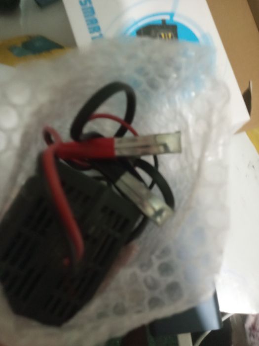Zaryadnik 12v akumlator uchun