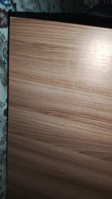 Стол в хорошем состояний