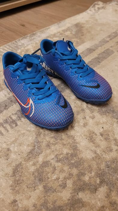 Бутсы новые Nike