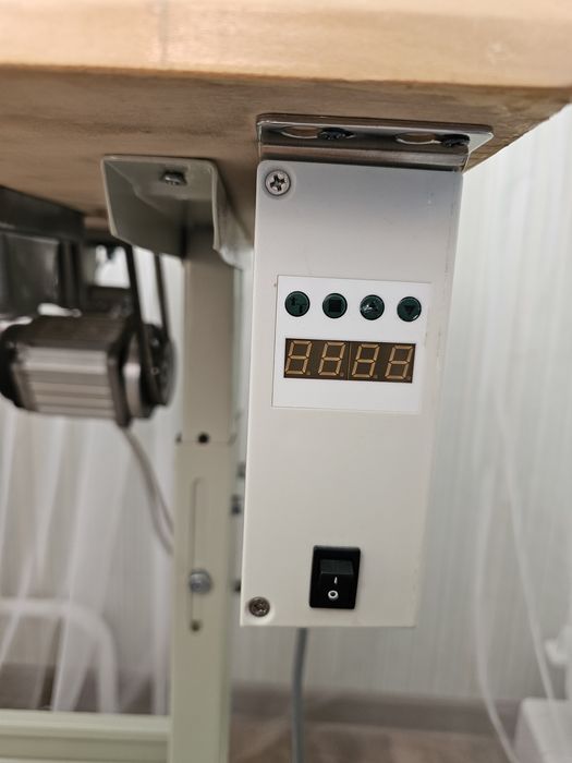 Продам швейную машину