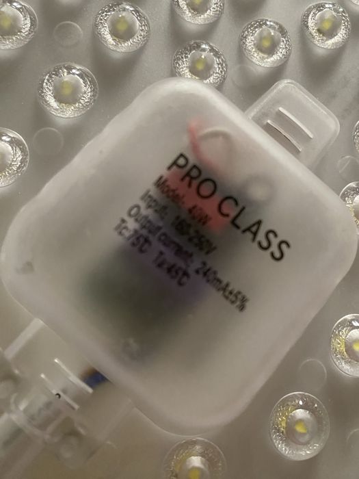 Светильник люстра  45 см диаметр