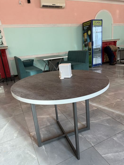 Столы для кафе/ресторанов