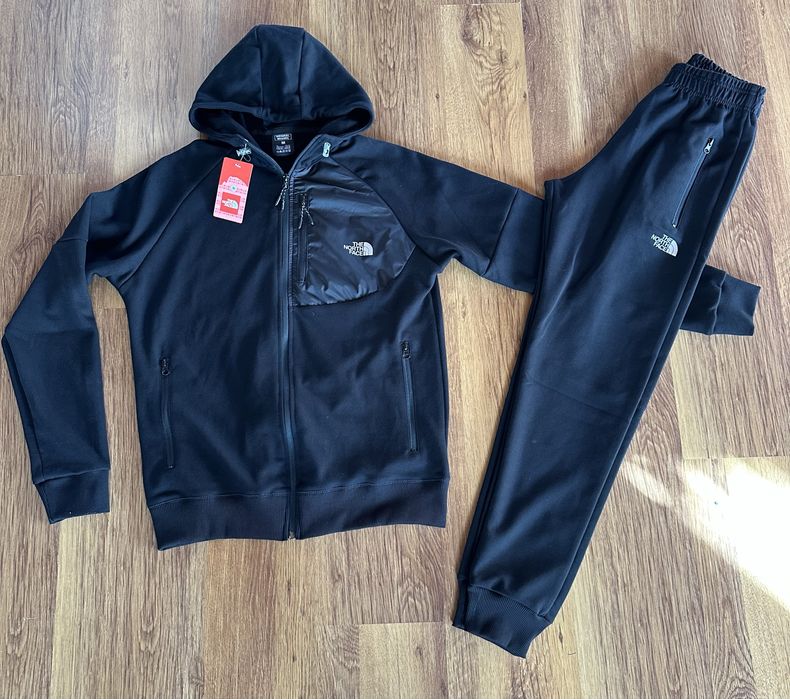 Мъжки,памучен,черен екип The North Face с ципове на джобовете