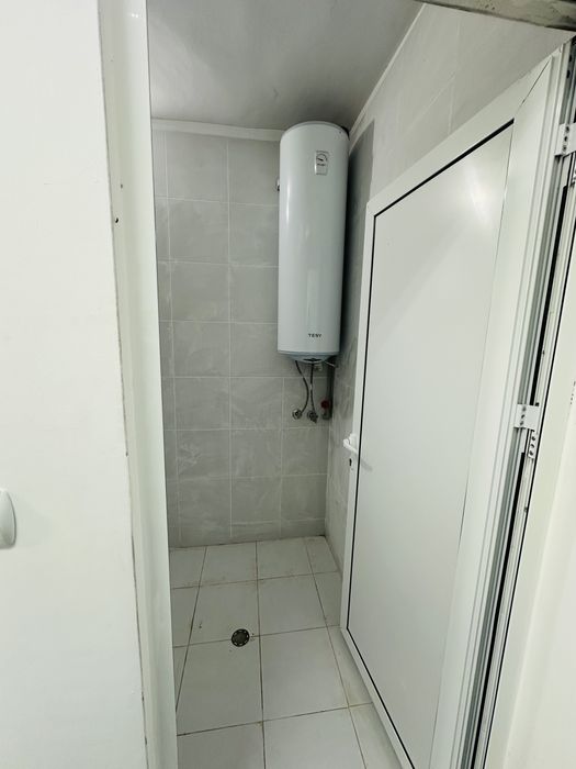 Дава се под наем Магазин в с. Роза, Област Ямбол - 184 кв.м за 408 € - Снимка #8