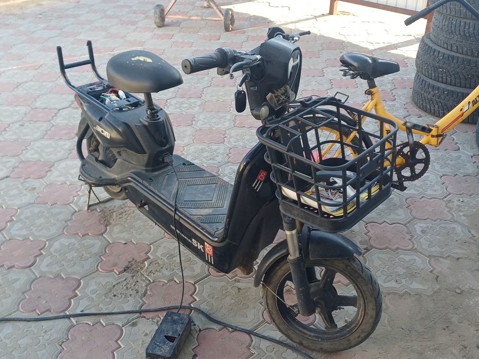 Электроскутер SK-8 350w разбор