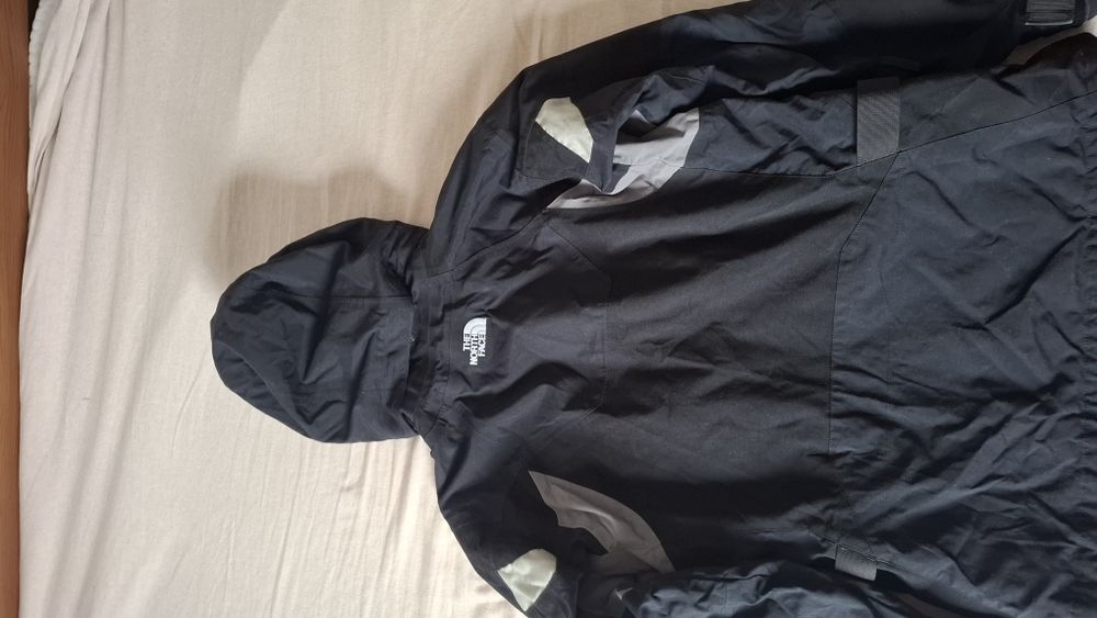 Scurtă impermeabilă THE NORTH FACE femei (de iarnă)