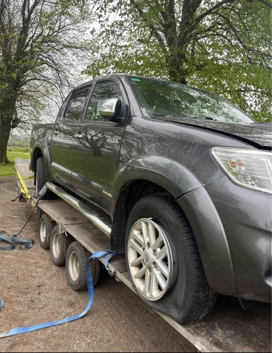 Dezmembrez Toyota Hilux 3.0 Invincinle Manuala 2012-2015