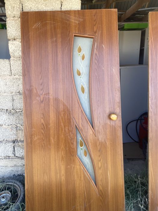 Есік сатылады 1есик 5000тг.